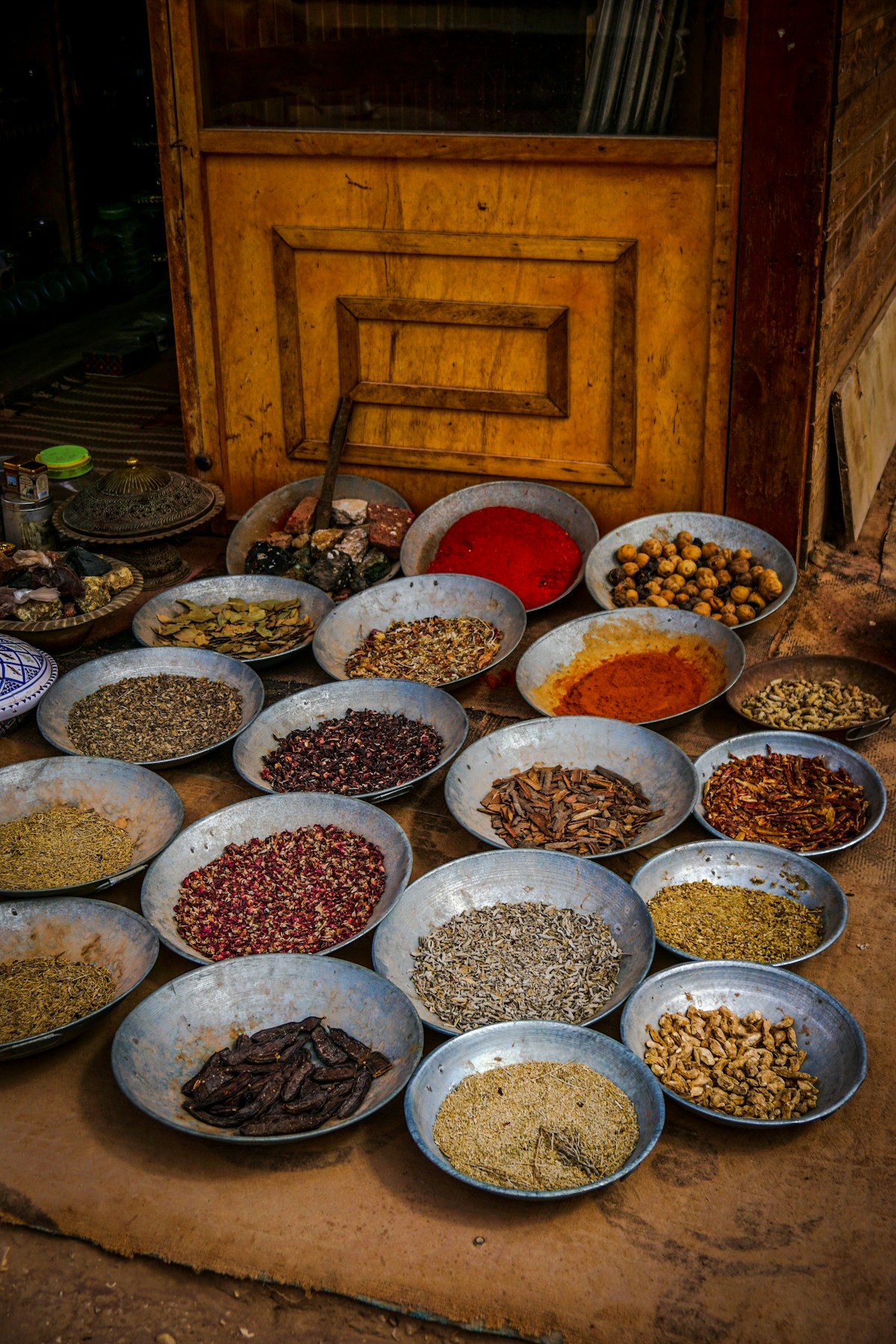 Build an Indian spice shelf from scratch